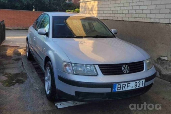 Volkswagen Passat B5 Sedan 4-doors
