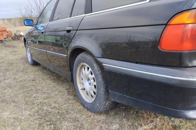 BMW 5 Series E39 Touring wagon