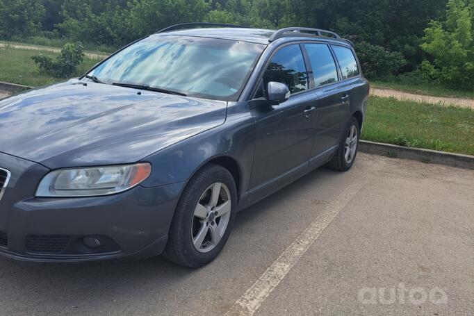 Volvo V70 3 generation wagon