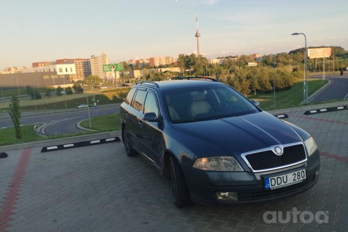 Skoda Octavia 2 generation Combi RS wagon 5-doors