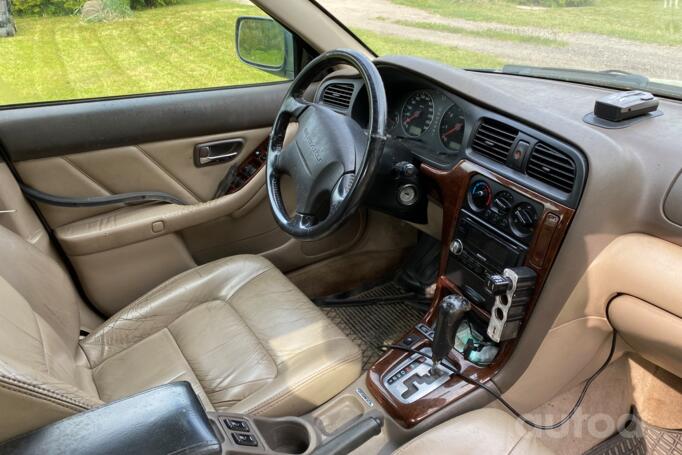 Subaru Outback 2 generation wagon 5-doors