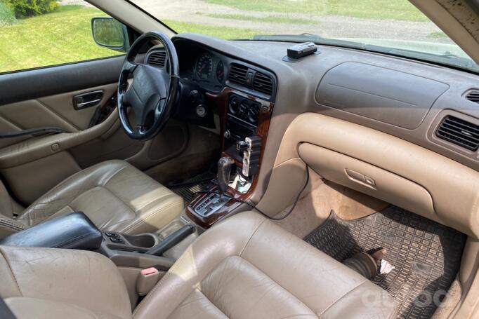 Subaru Outback 2 generation wagon 5-doors