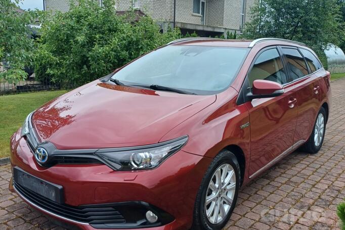 Toyota Auris 2 generation [restyling]