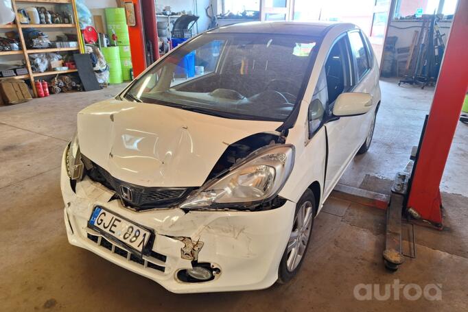 Honda Jazz 2 generation [restyling] Hatchback 5-doors