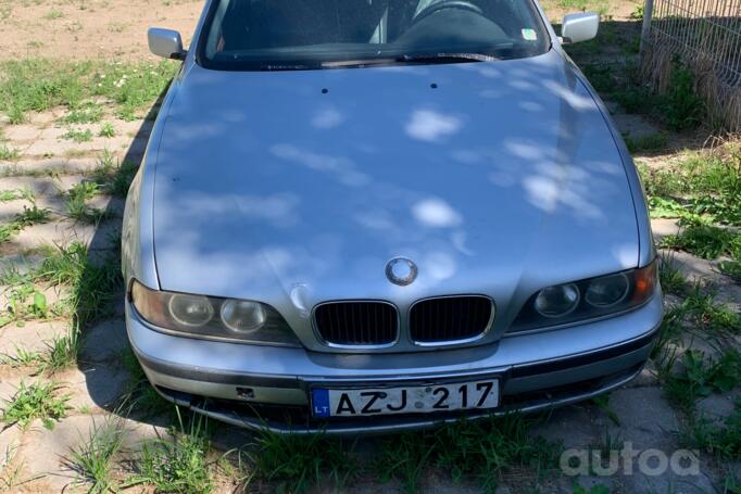 BMW 5 Series E39 Sedan 4-doors