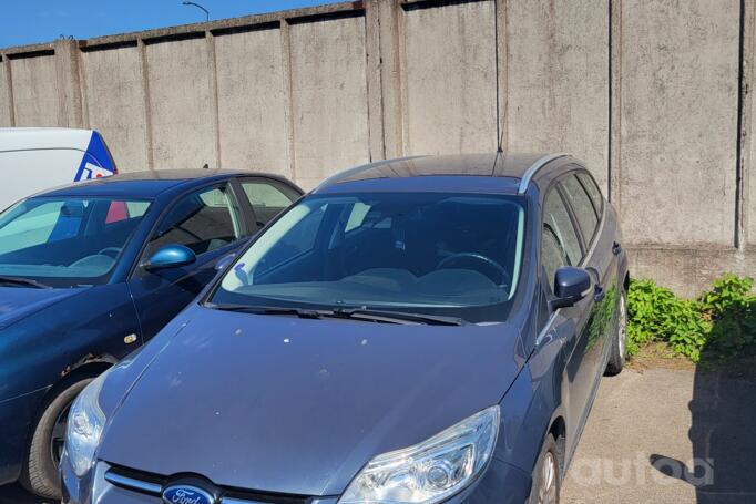 Ford Focus 3 generation wagon 5-doors