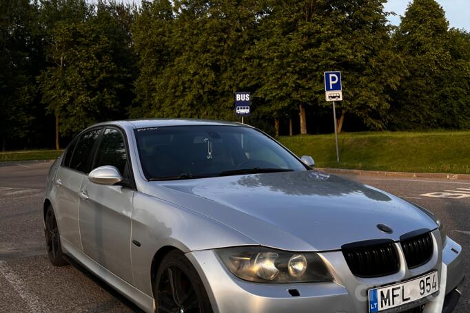 BMW 3 Series E90/E91/E92/E93 Sedan