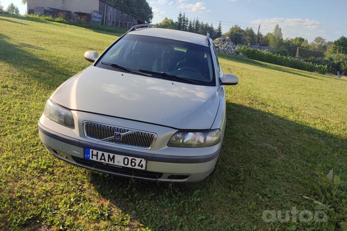 Volvo V70 2 generation wagon