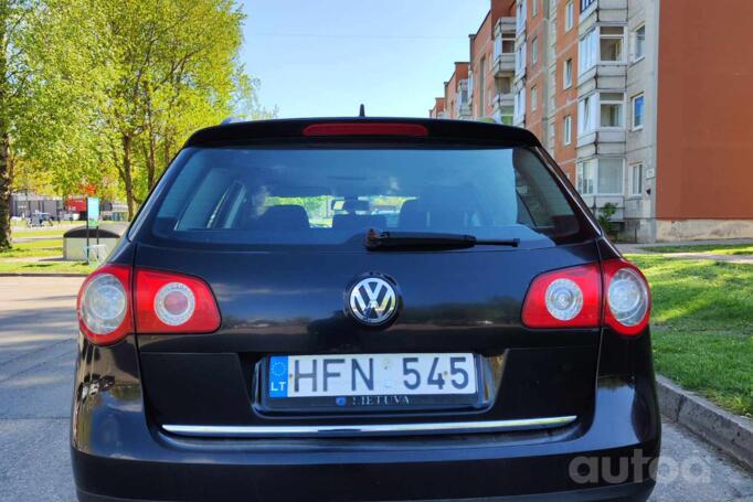 Volkswagen Passat B6 wagon 5-doors