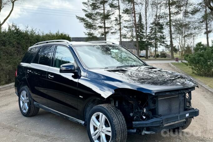 Mercedes-Benz M-Class W166 Crossover 5-doors