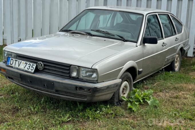 Volkswagen Passat B2 Hatchback 5-doors