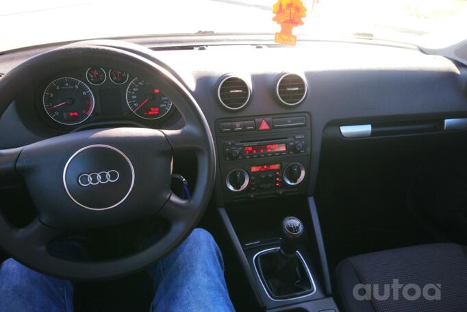 Audi A3 8P Hatchback 3-doors