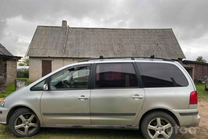 SEAT Alhambra 1 generation [restyling] Minivan