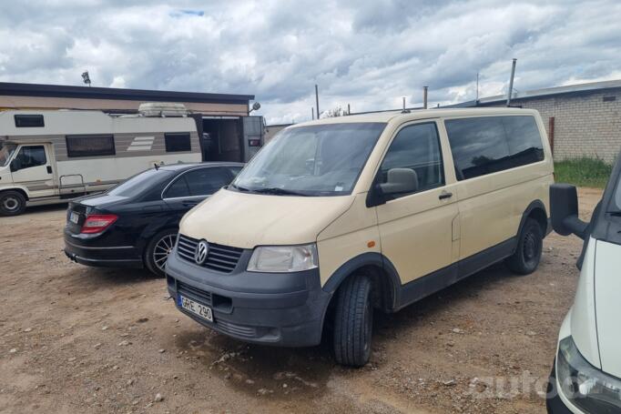 Volkswagen Transporter T5 Minivan 4-doors