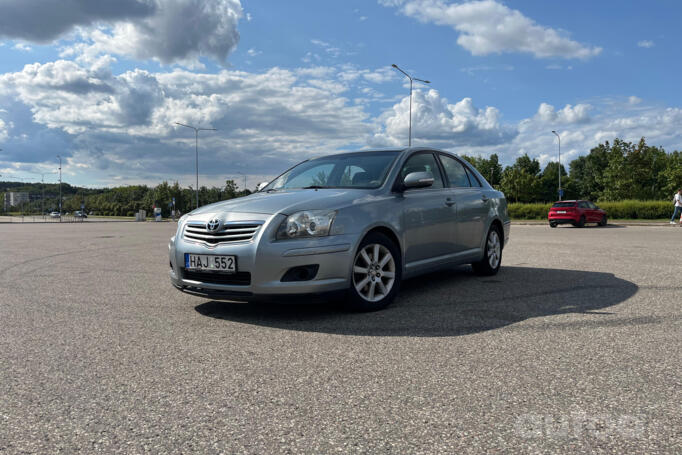 Toyota Avensis 2 generation [restyling] Liftback