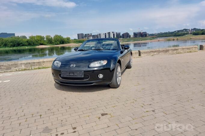 Mazda MX-5 NC Hardtop roadster 2-doors