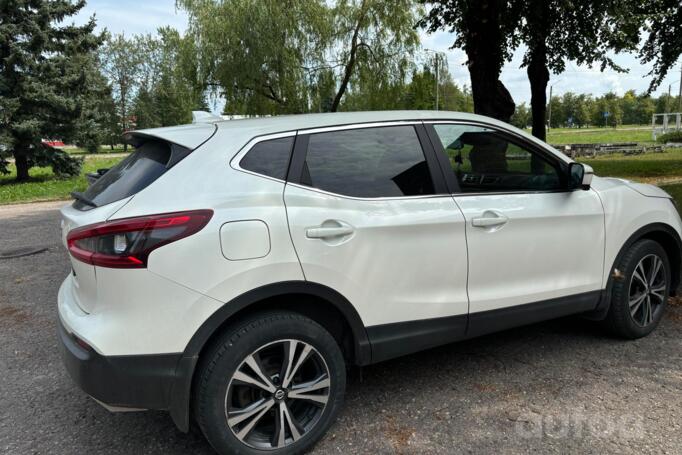 Nissan Qashqai 2 generation [restyling] Crossover