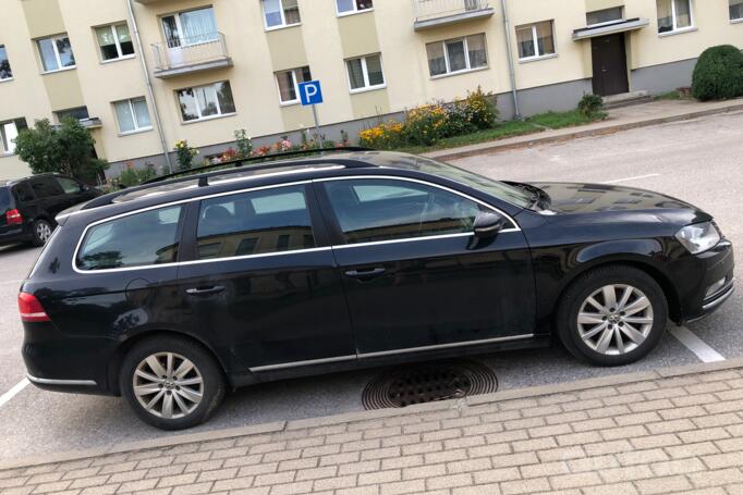 Volkswagen Passat B7 Variant wagon 5-doors