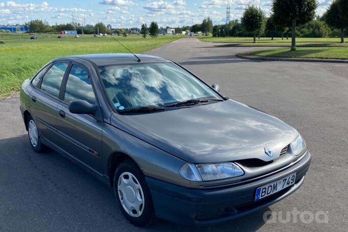 Renault Laguna 1 generation Liftback