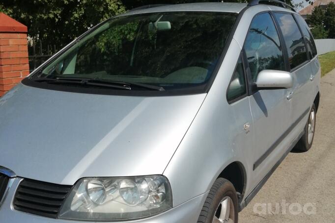 SEAT Alhambra 1 generation [restyling] Minivan