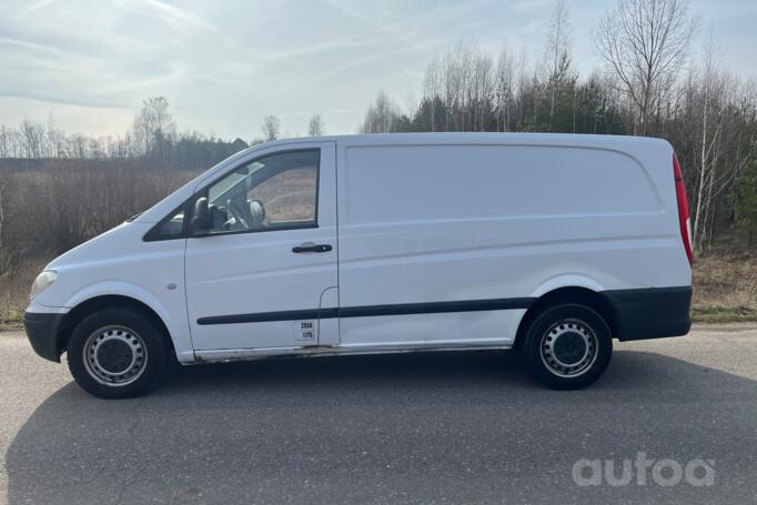 Mercedes-Benz Vito W639 Minivan 4-doors