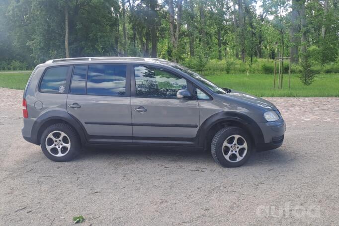 Volkswagen Touran 1 generation Minivan