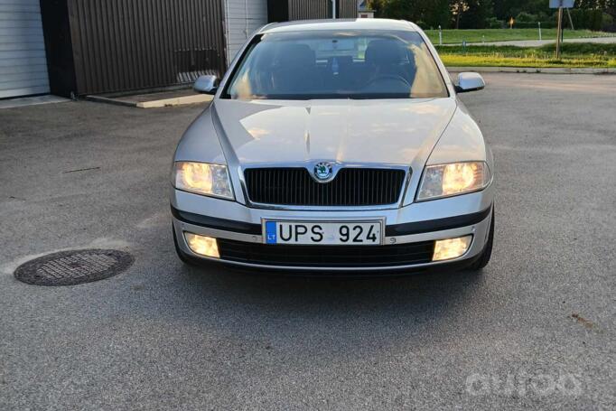 Skoda Octavia 2 generation Combi wagon 5-doors