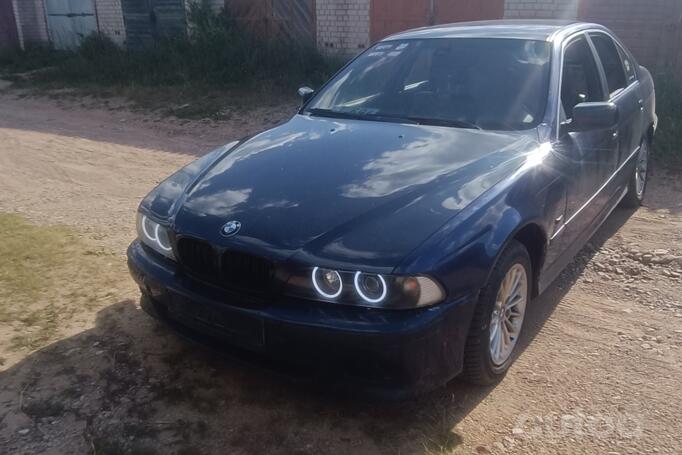 BMW 5 Series E39 Sedan 4-doors