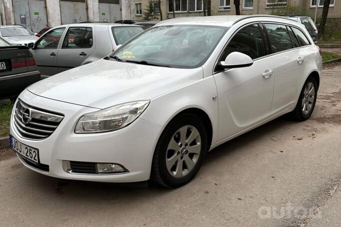 Opel Insignia A Sports Tourer OPC wagon 5-doors