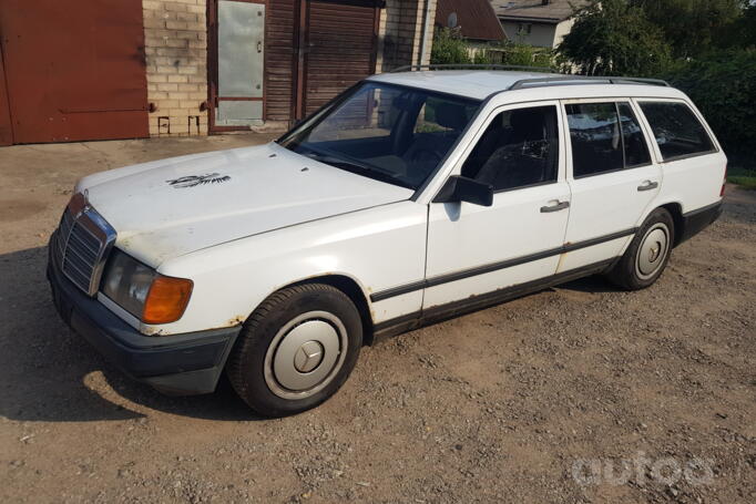 Mercedes-Benz W124 1 generation