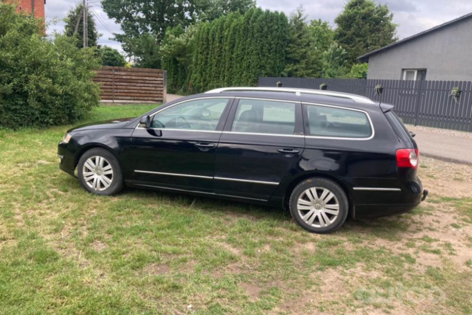 Volkswagen Passat B6 wagon 5-doors