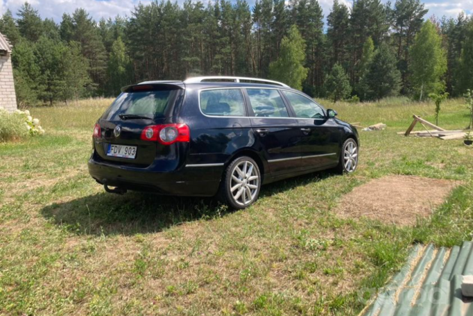 Volkswagen Passat B6 wagon 5-doors