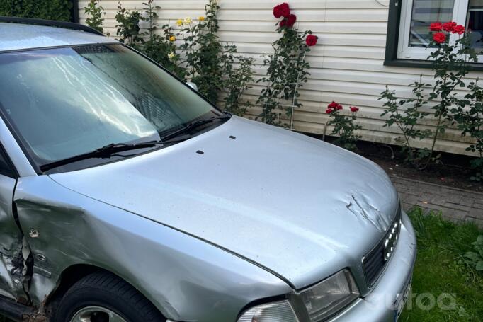 Audi A4 B5 Avant wagon 5-doors