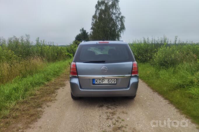 Opel Zafira B Minivan 5-doors