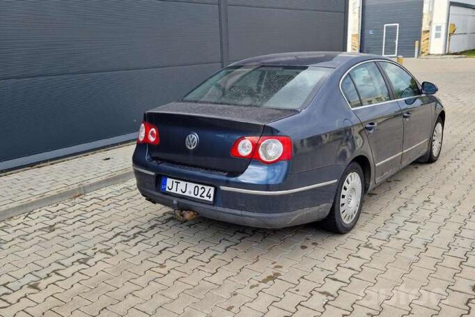 Volkswagen Passat B6 Sedan 4-doors