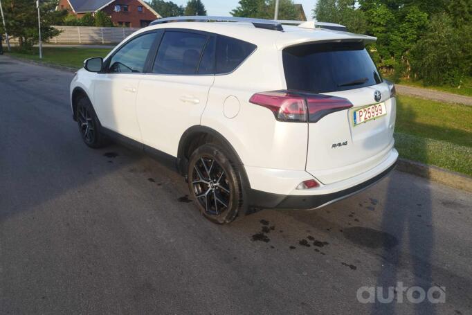 Toyota RAV 4 4 generation (XA40) [restyling]