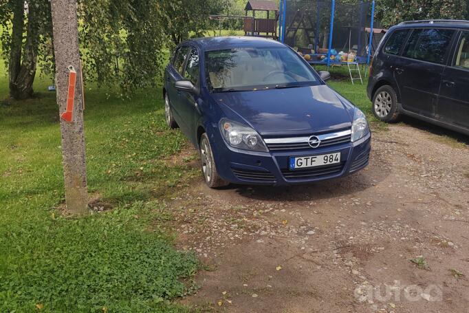 Opel Astra H Hatchback