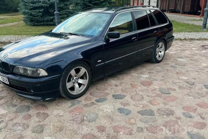 BMW 5 Series E39 Touring wagon