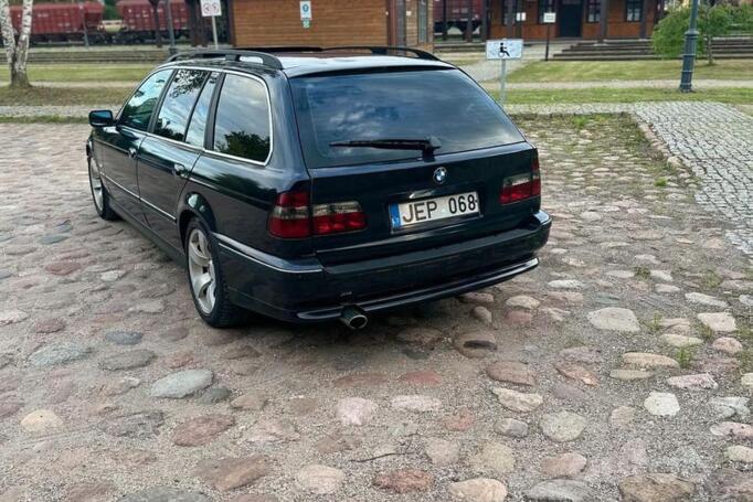 BMW 5 Series E39 Touring wagon