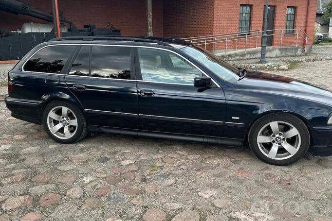 BMW 5 Series E39 Touring wagon