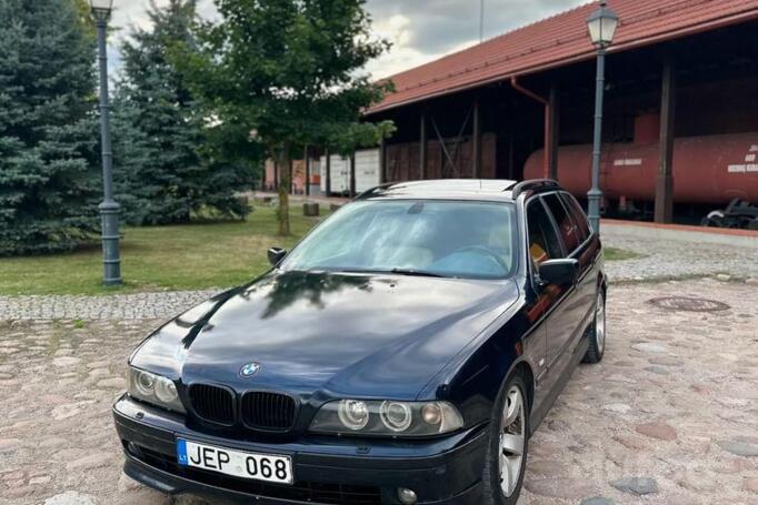 BMW 5 Series E39 Touring wagon