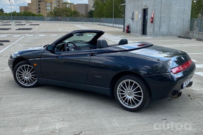 Alfa Romeo Spider 916 Roadster