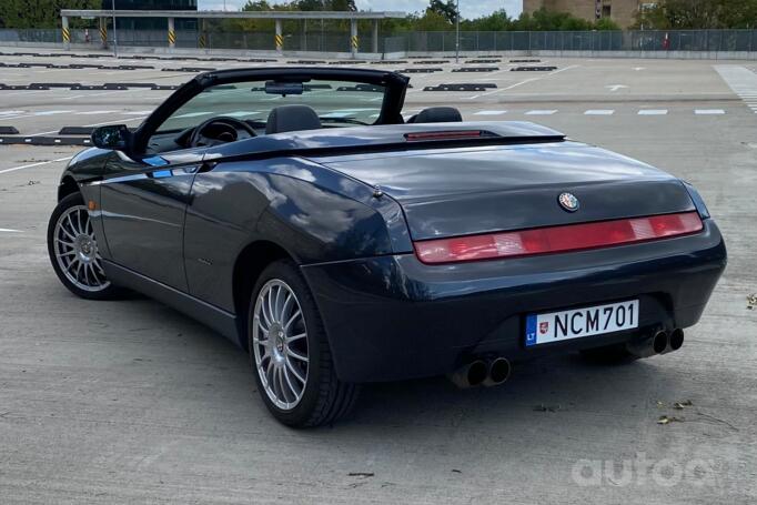 Alfa Romeo Spider 916 Roadster