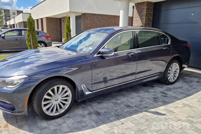 BMW 7 Series G11/G12 Sedan