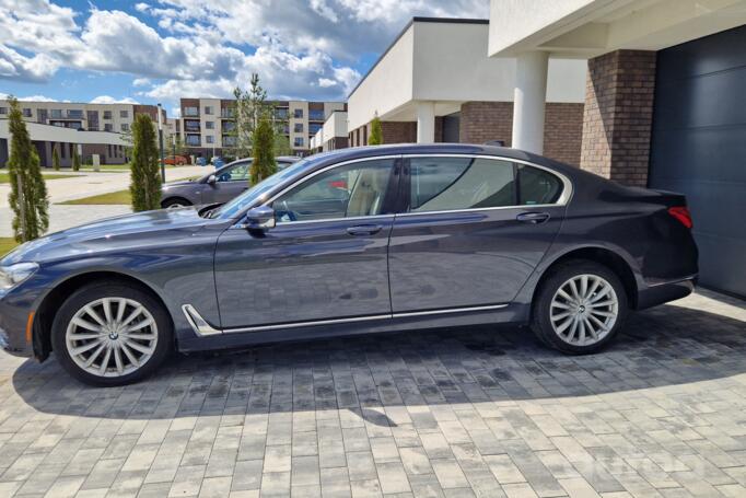 BMW 7 Series G11/G12 Sedan