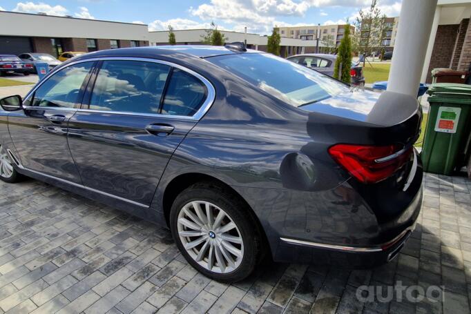 BMW 7 Series G11/G12 Sedan