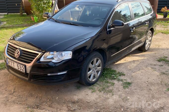 Volkswagen Passat B6 wagon 5-doors