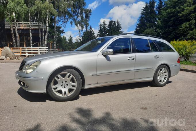 Mercedes-Benz E-Class W211 Sedan