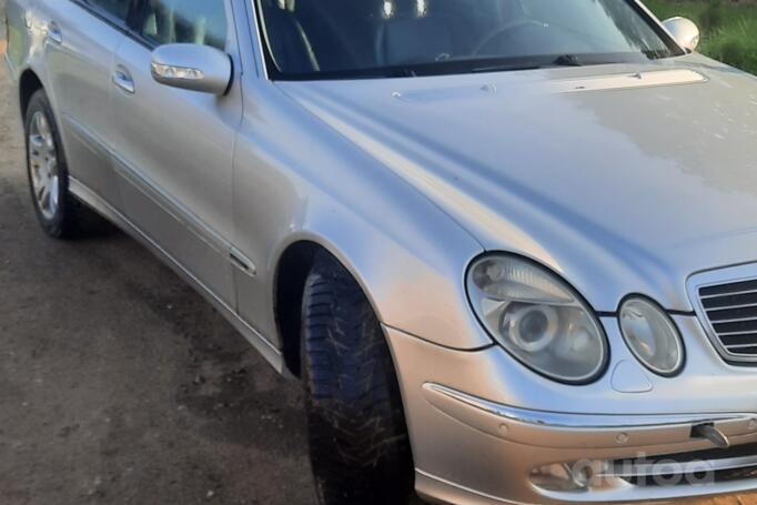 Mercedes-Benz E-Class W211 Sedan