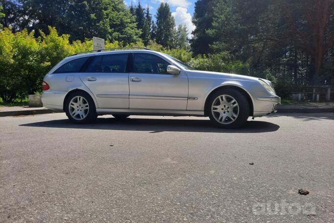 Mercedes-Benz E-Class W211 Sedan